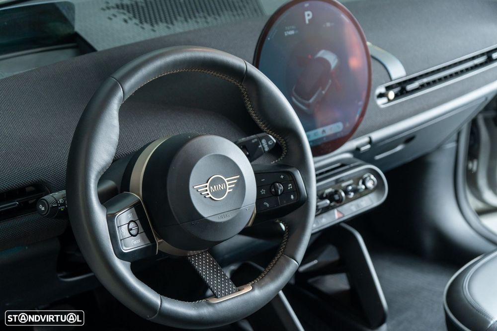 MINI 3 Portas Cooper E Essential - 14