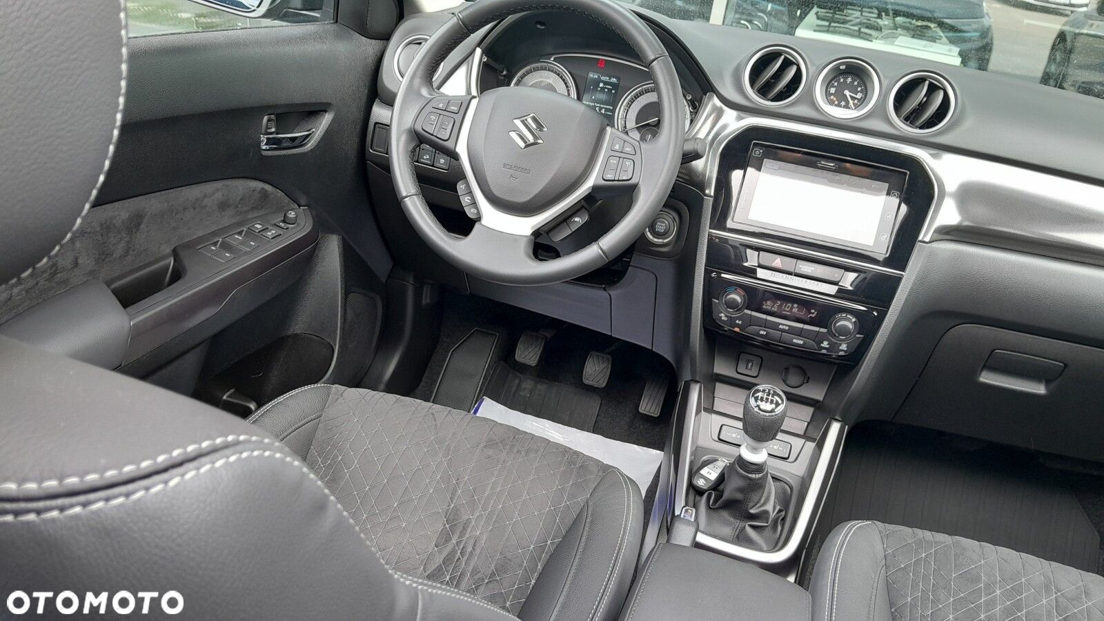 Suzuki Vitara - 26