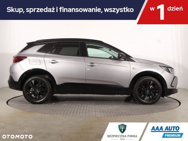 Opel Grandland X - 8