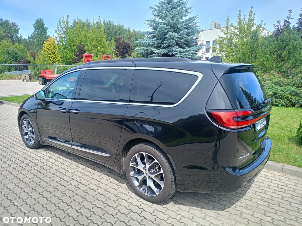 Chrysler Pacifica - 4