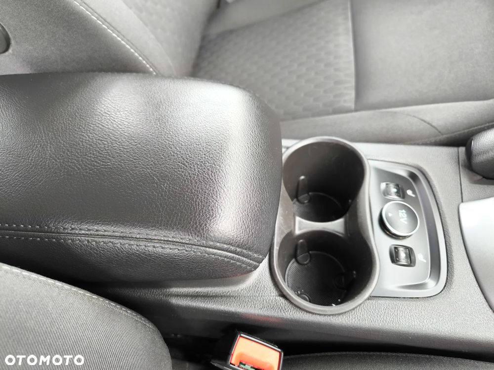 Ford Focus - 25