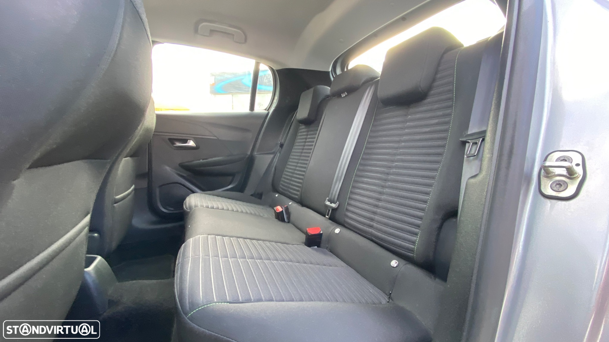 Peugeot 208 1.2 PureTech Active Pack - 21