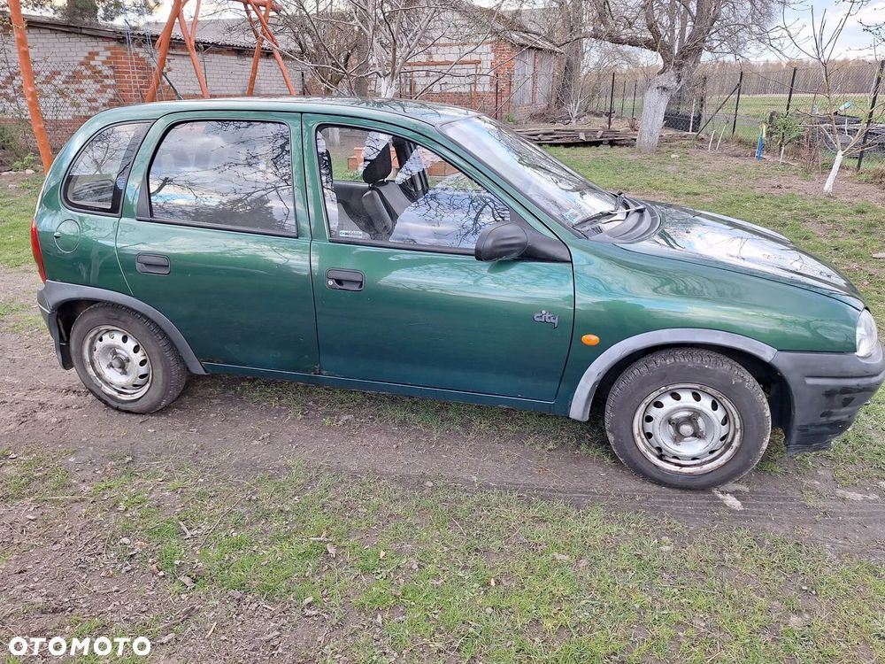 Opel Corsa - 2