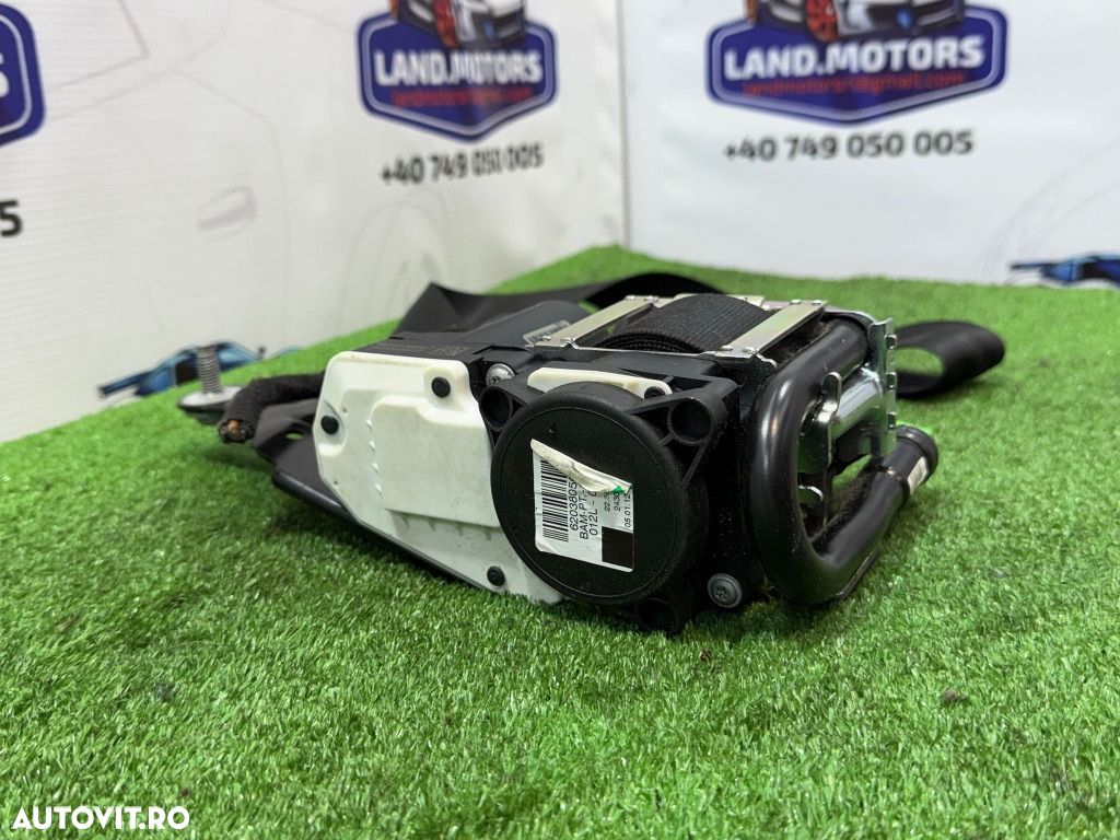 Centura siguranta fata dreapta 2012 mercedes benz c250 c204 w204 cdi 2.2 diesel cod oem a2048601685 - 1