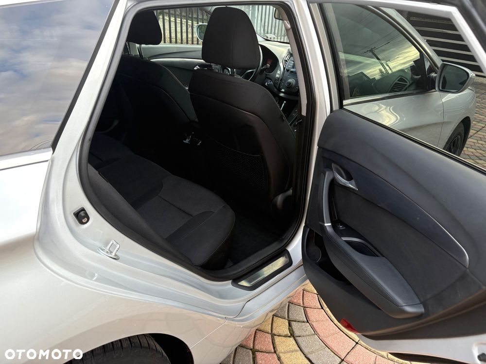 Hyundai i40 1.7 CRDi Automatik Style - 11