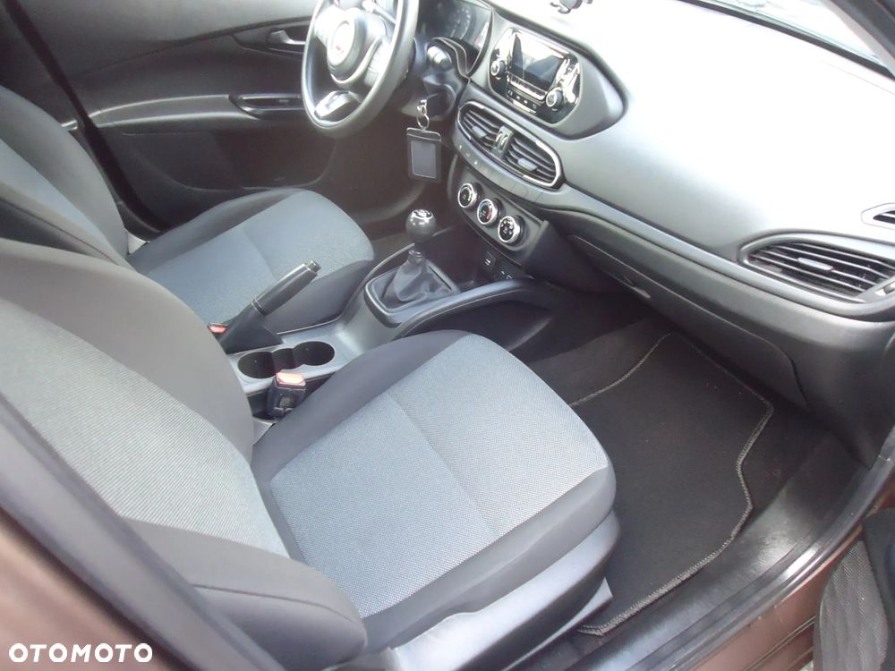 Fiat Tipo 1.4 Classic - 10