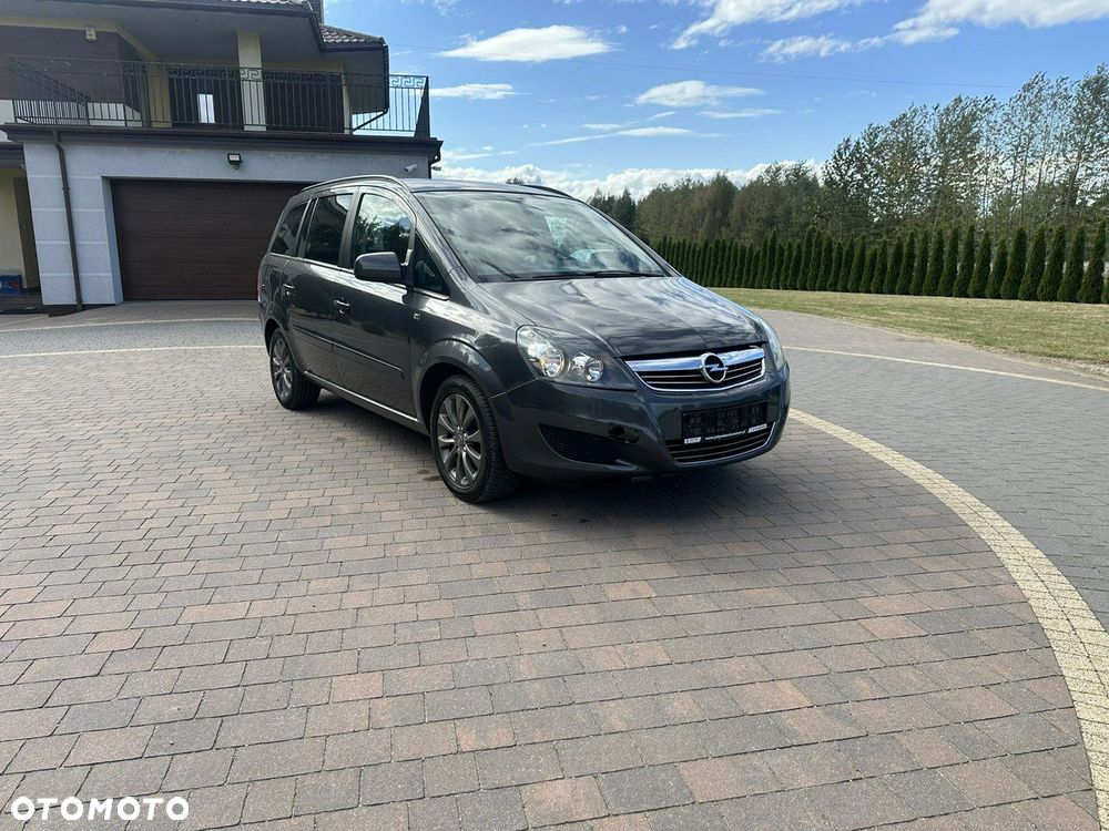 Opel Zafira - 1