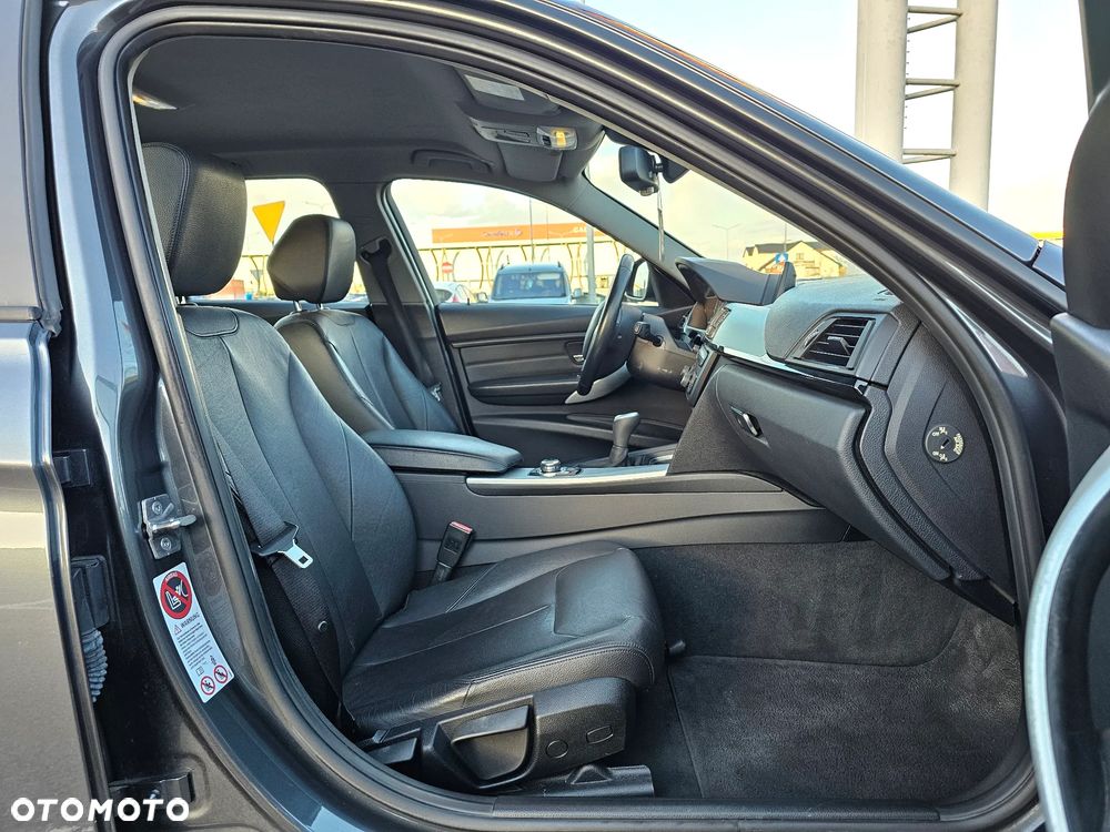 BMW Seria 3 320d Blue Performance Luxury Line - 18