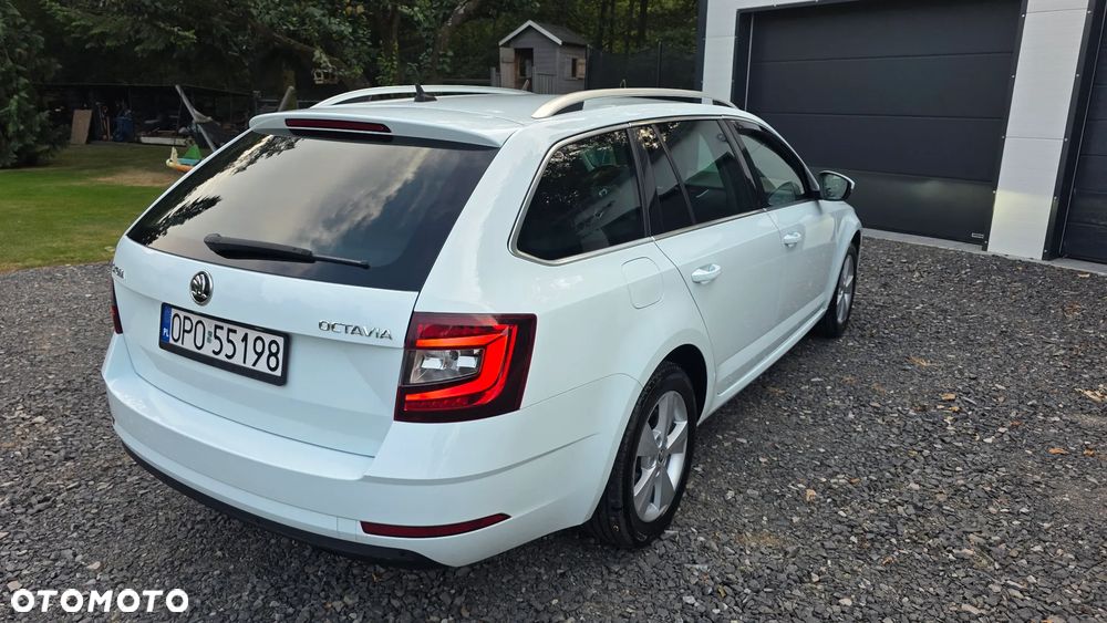 Skoda Octavia 1.6 TDI SCR Business - 8