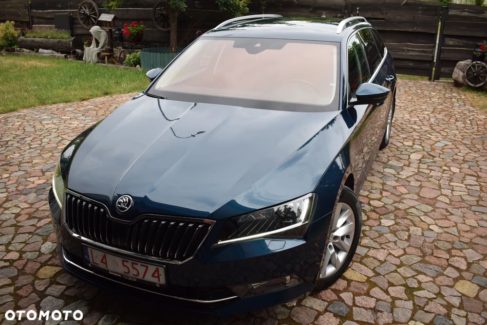 Skoda Superb 2.0 TDI 4x4 DSG Premium Edition - 2