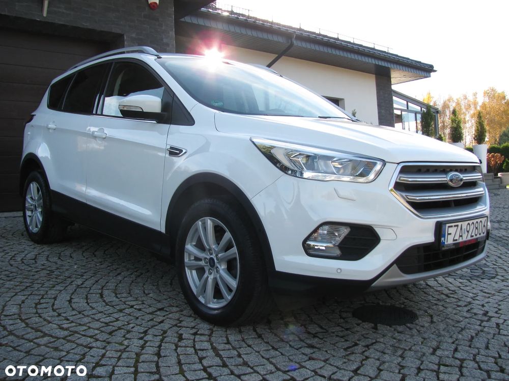 Ford Kuga 1.5 EcoBoost 2x4 Trend - 1