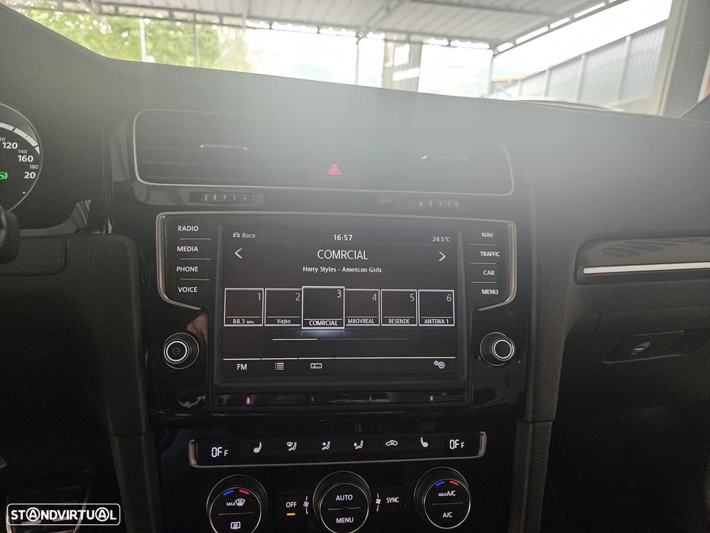 VW Golf R 2.0 TSI OPF 4Motion DSG - 23
