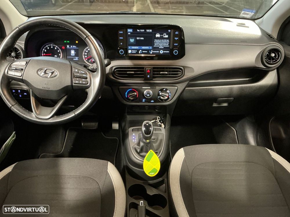 Hyundai i10 1.0 Comfort AMT - 6