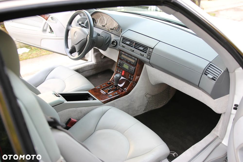 Mercedes-Benz SL - 9