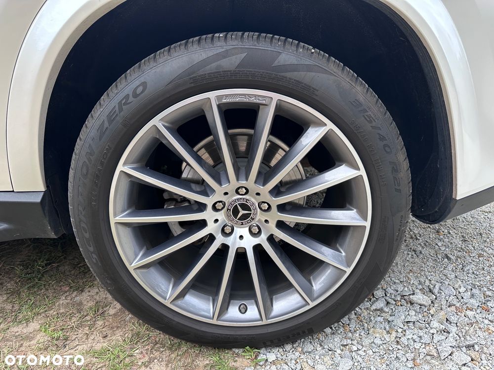 Mercedes-Benz GLE - 31
