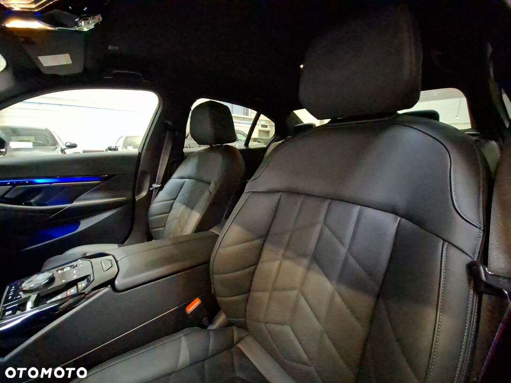 BMW Seria 5 - 10
