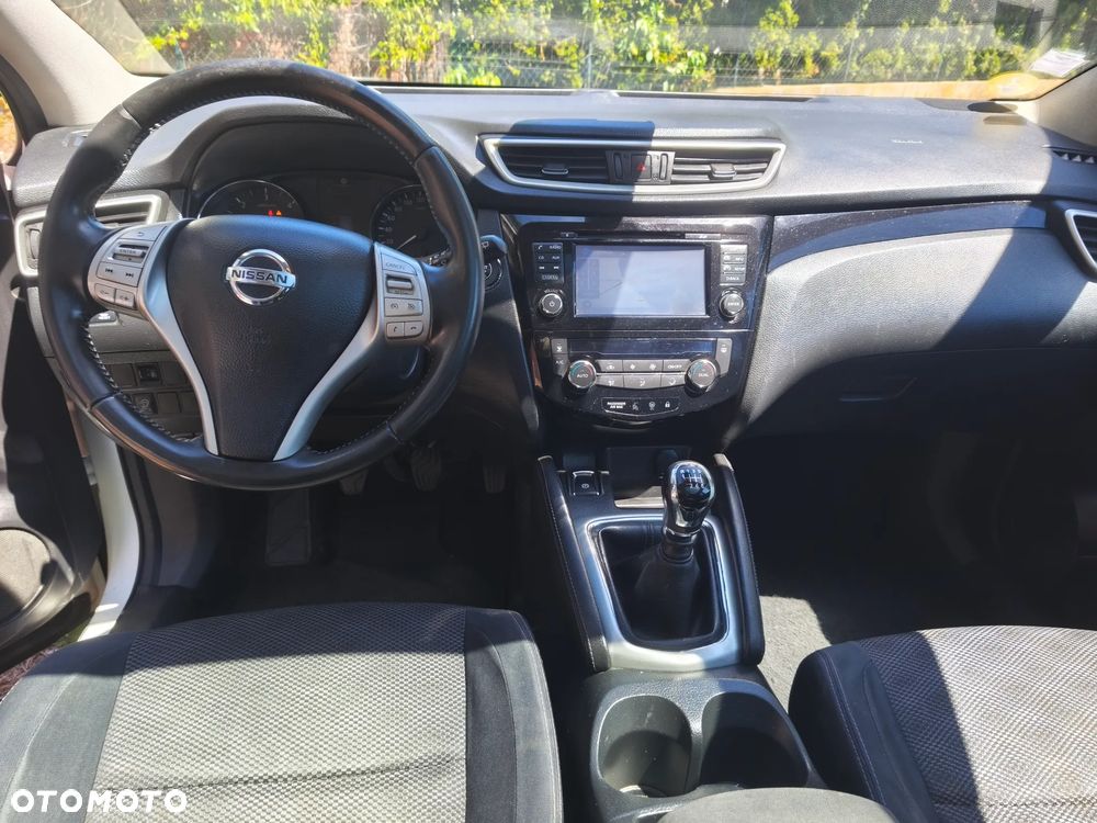 Nissan Qashqai 1.5 dCi N-Connecta - 13