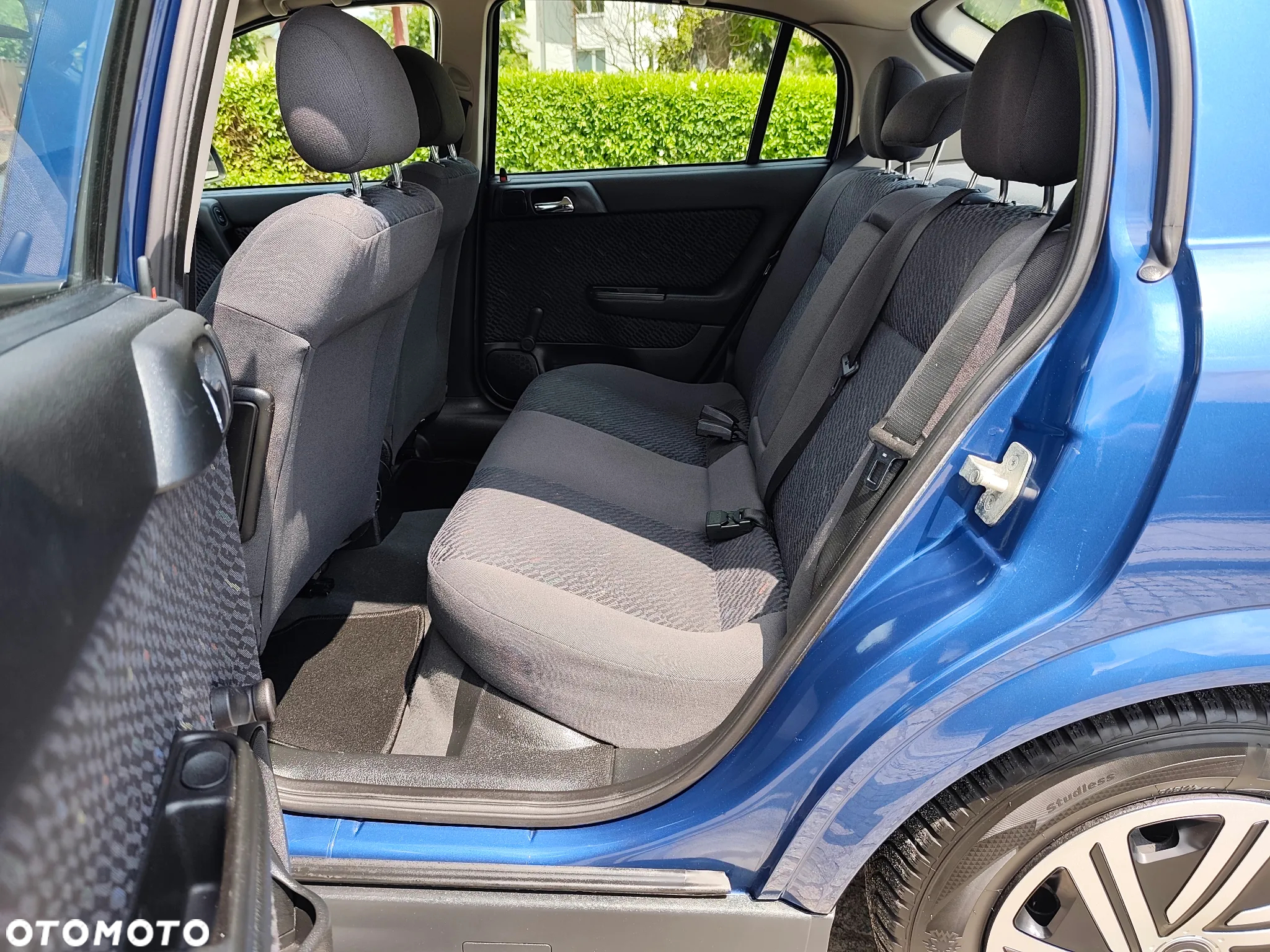 Opel Astra 1.6 - 9