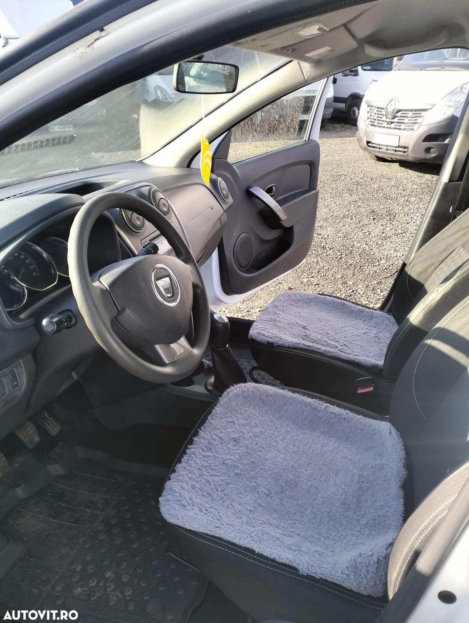 Dacia Logan - 7