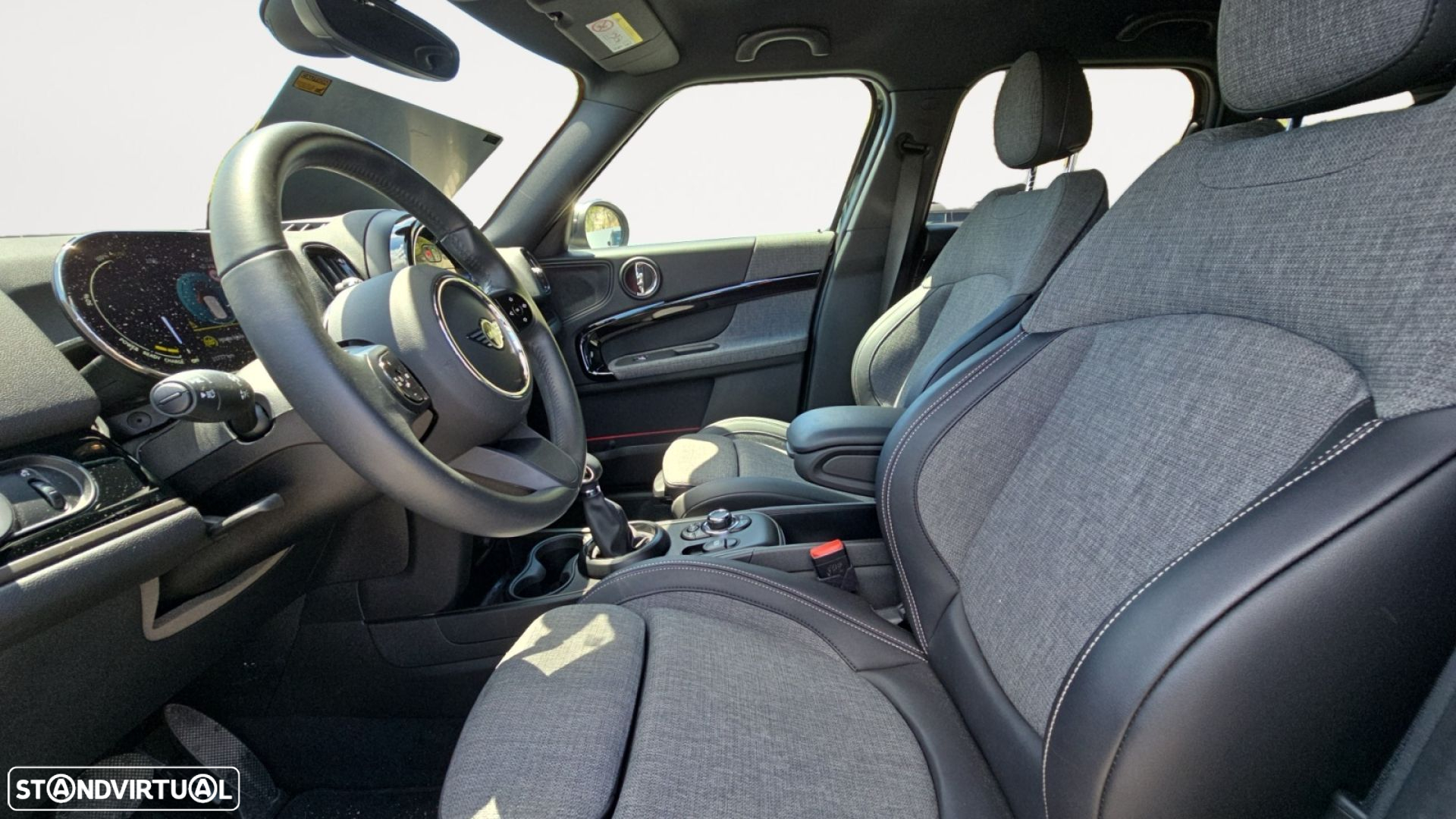 MINI Countryman Cooper SE Premium Classic Auto - 3