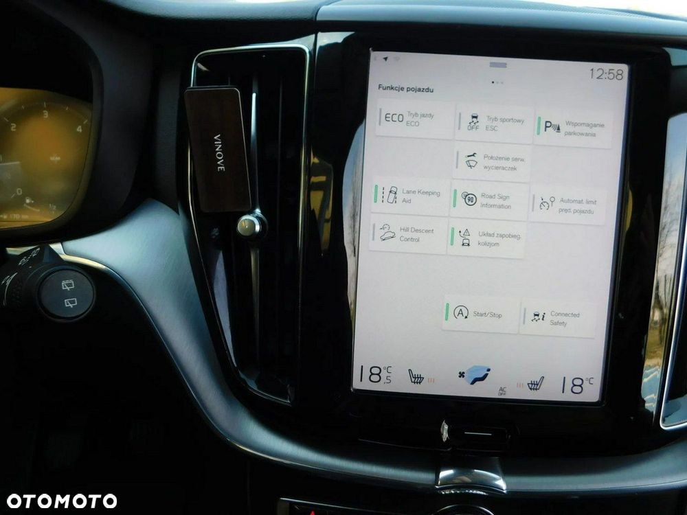 Volvo XC 60 D3 Momentum Pro - 16