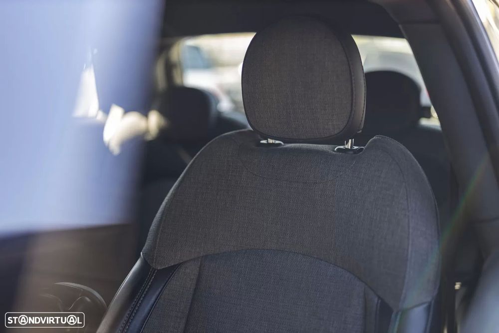 MINI 3 Portas Cooper D - 19