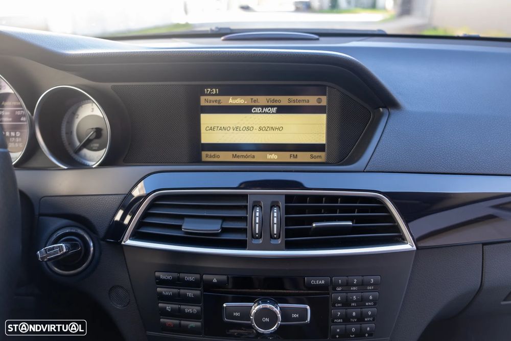 Mercedes-Benz C 220 - 52