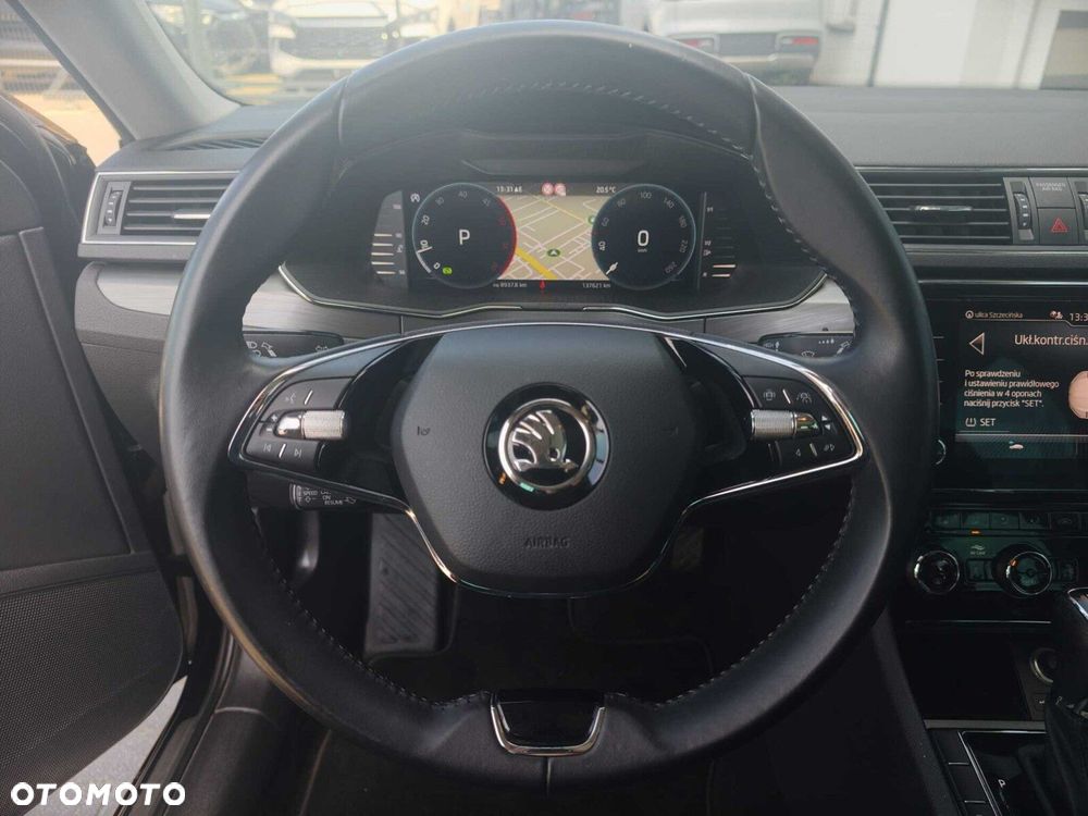 Skoda Superb 2.0 TDI SCR Style DSG - 12