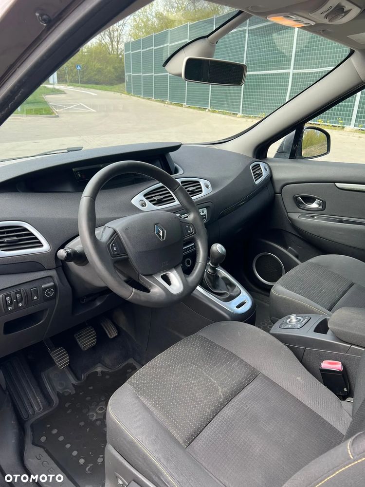 Renault Scenic TCe 130 Dynamique - 24