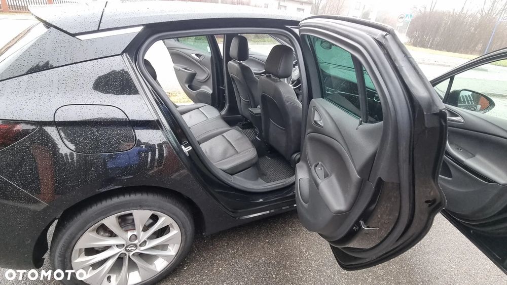 Opel Astra 1.6 T Elite S&S - 11