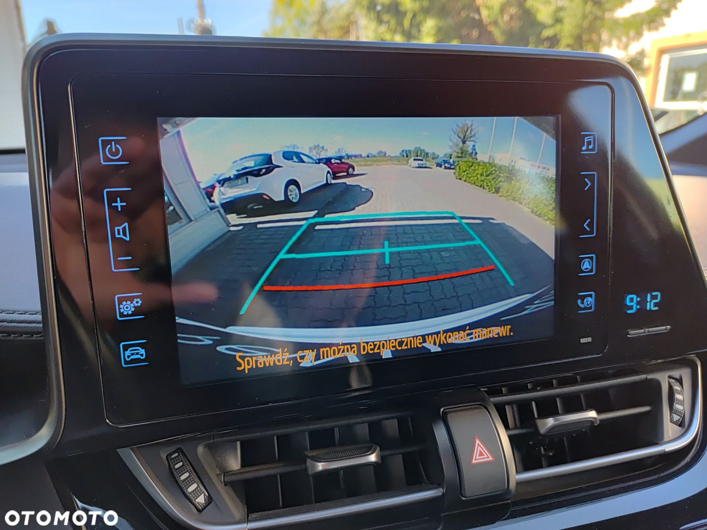 Toyota C-HR - 13
