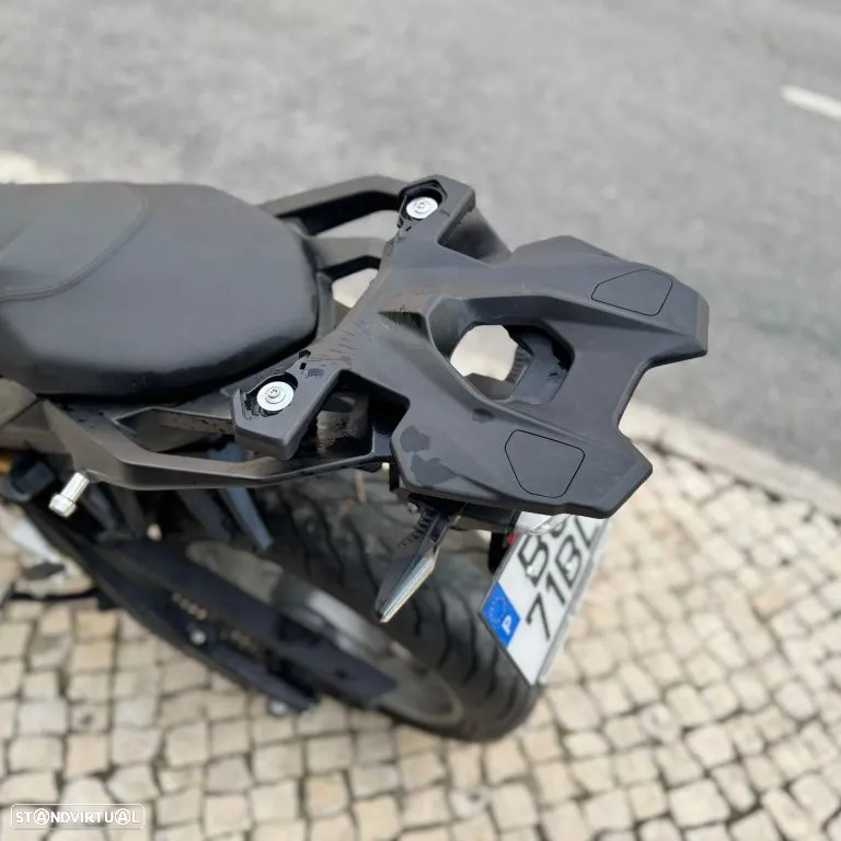 BMW F 900 R - 23