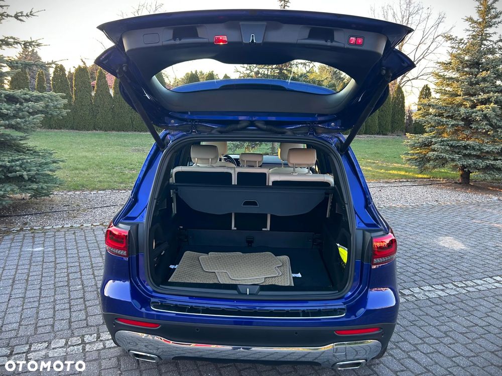 Mercedes-Benz GLB - 39