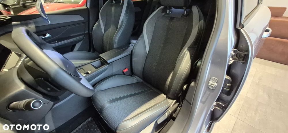 Peugeot 308 1.2 PureTech Allure Pack S&S EAT8 - 9