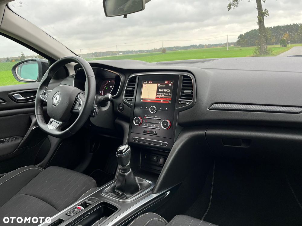Renault Megane TCe 140 GPF LIMITED - 7