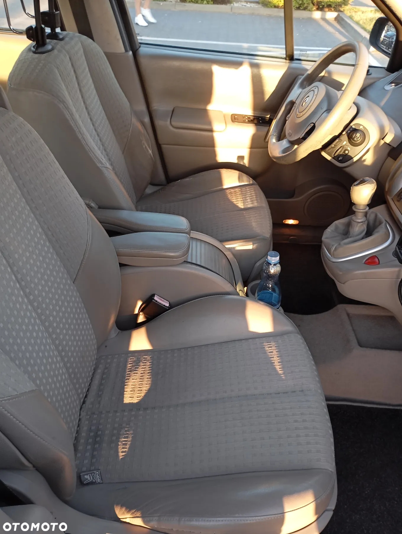 Renault Scenic 2.0 16V Luxe Privilege - 7