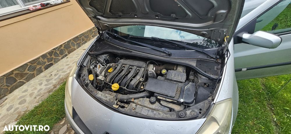 Renault Clio III 1.4 Dynamique - 9