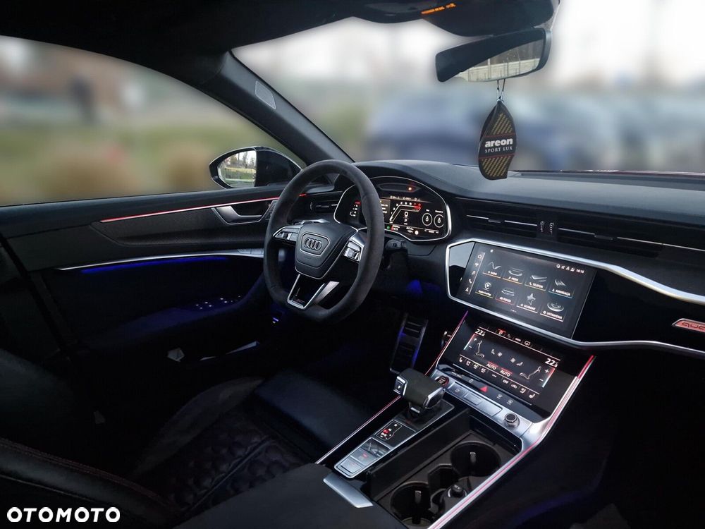 Audi RS6 Avant - 10