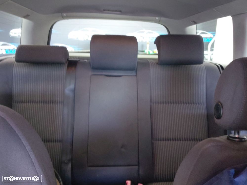 Audi A4 Avant 2.0 TDi - 20