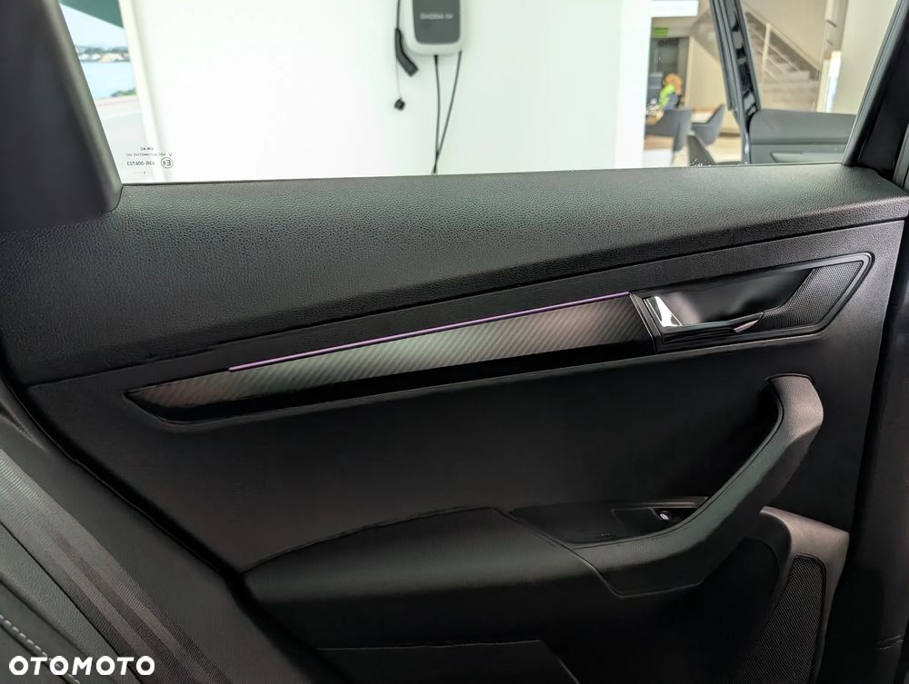 Skoda Karoq 1.5 TSI ACT Sportline DSG - 23
