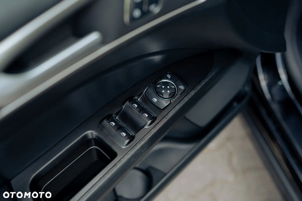 Ford Fusion 2.0 EcoBoost Titanium - 20