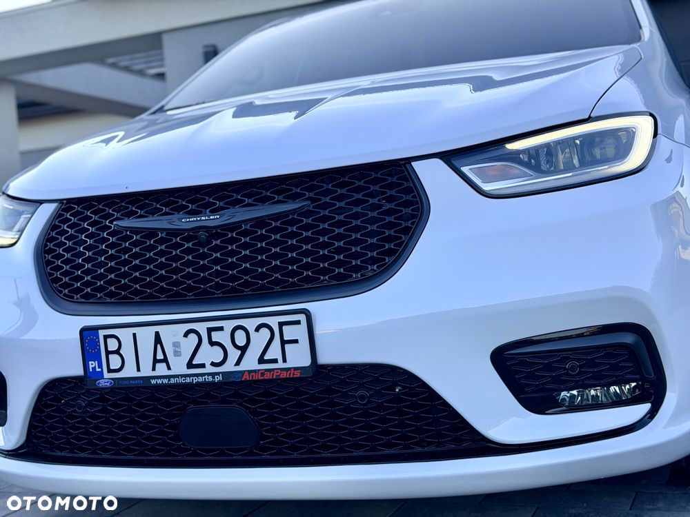Chrysler Pacifica - 18