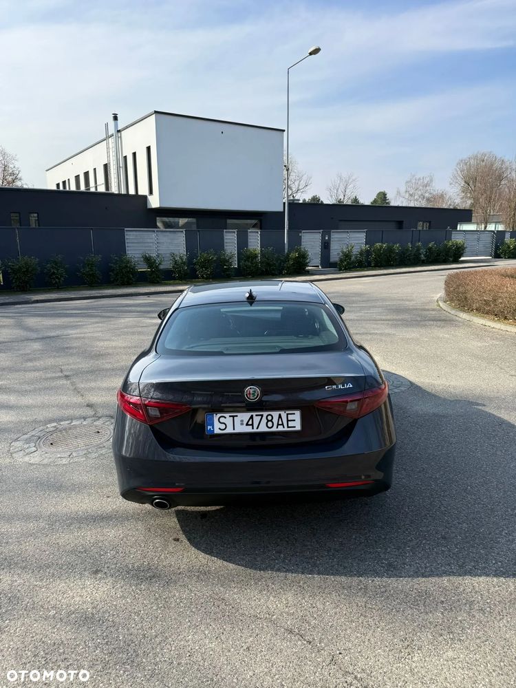 Alfa Romeo Giulia - 11
