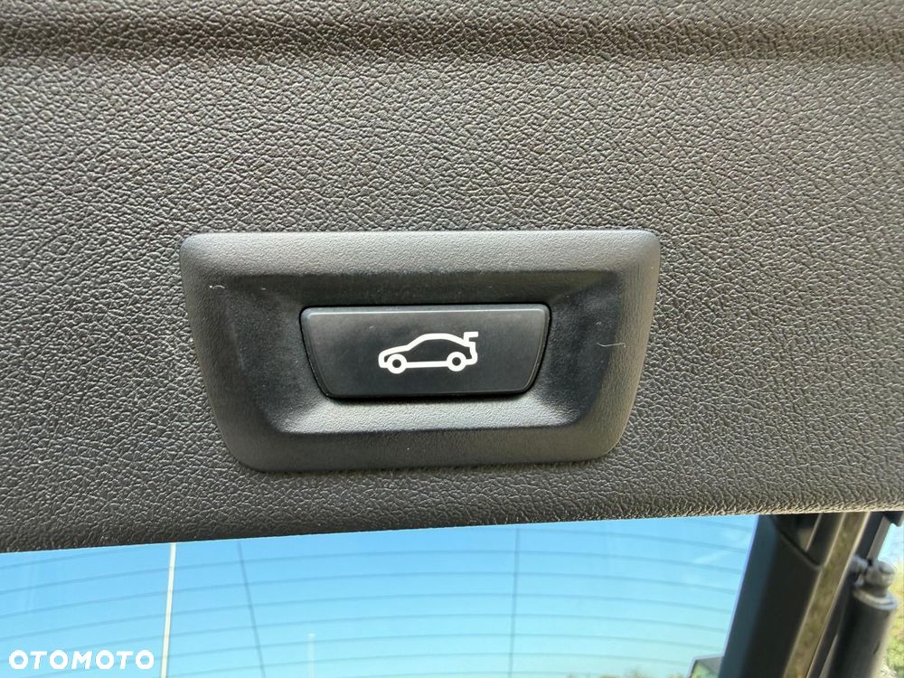 BMW X6 xDrive40i xLine - 23