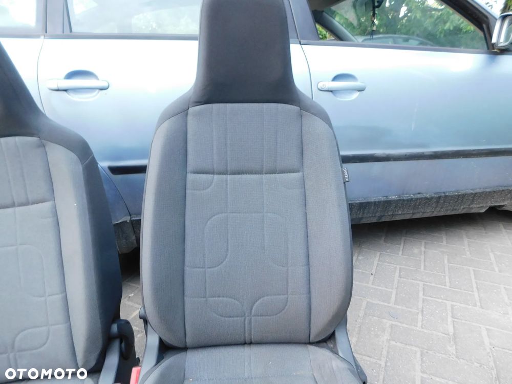 fotel prawy przód VW UP! SKODA CITIGO SEAT MII 5D - 5