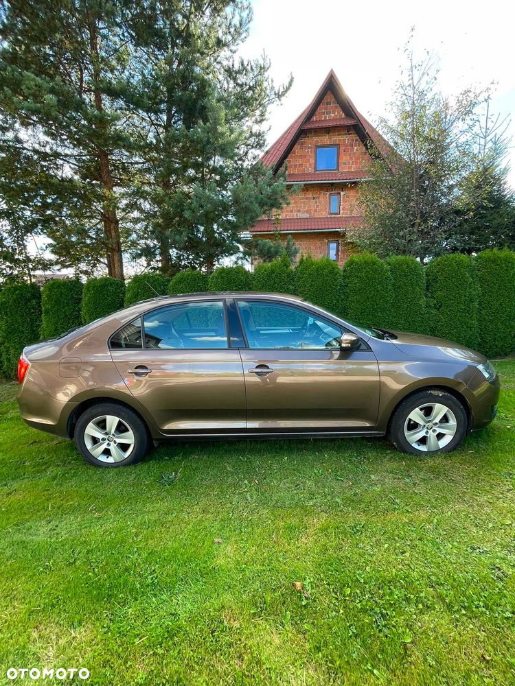 Skoda RAPID - 7