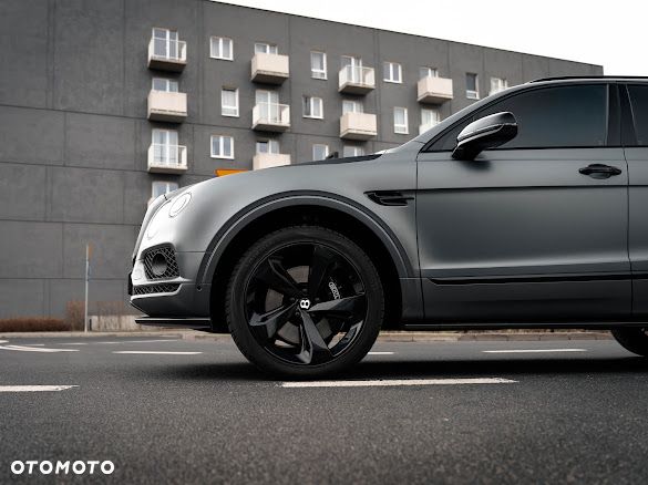 Bentley Bentayga - 3