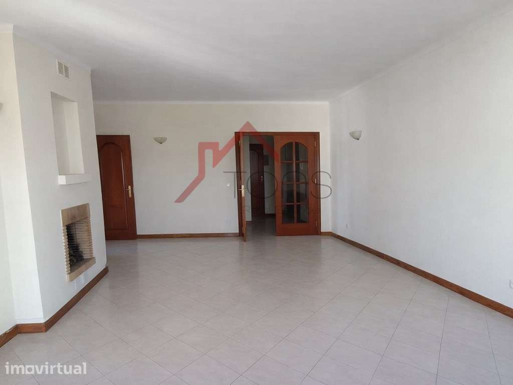 Apartamento T3 usado com elevador e garagem em Portimão, centro da ... - Grande imagem: 2/32