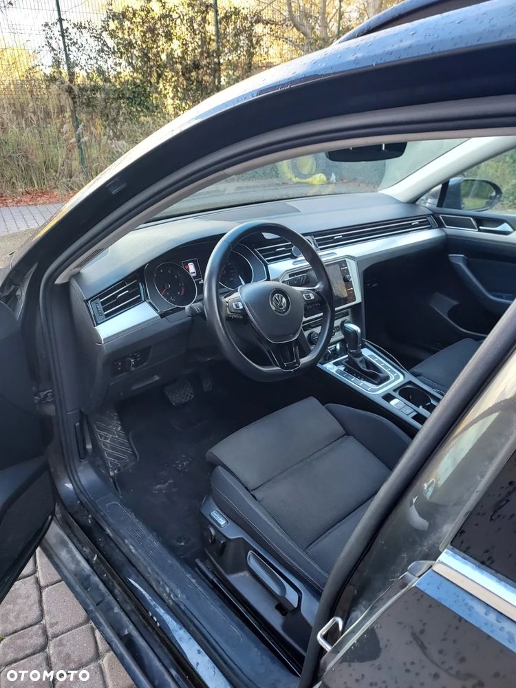 Volkswagen Passat 1.8 TSI BMT Comfortline DSG - 4