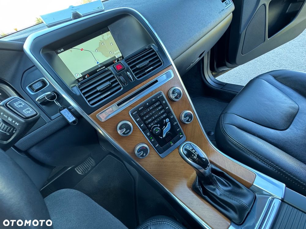 Volvo XC 60 - 16